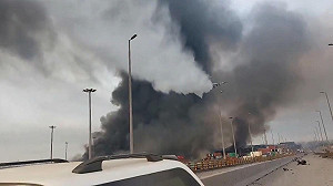 (影) 伊朗港口大爆炸「這國」害的?疑固態導彈燃料引爆 可能來自「它」…