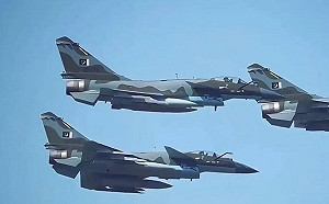 印巴戰機夜間4比2空中對峙! 喀什米爾戰局緊繃一觸即發 中媒笑印軍先「落跑」