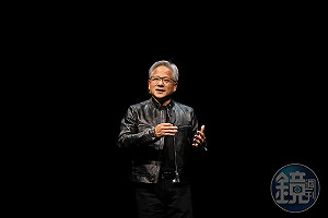 震撼！黃仁勳10年來首次加薪　總薪酬衝破15億