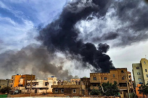 蘇丹總統府被砲轟! 與政府軍內戰 快速支援部隊佔政府大樓放囚犯