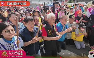 早上才為推爐主道歉！ 張麗善下午又去擋路攔轎   網嗆：妳工作是專門跑廟？ 