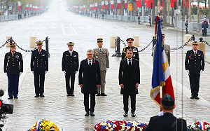 英法領袖引導川普怒對普丁、轉趨強硬 避免他甩手不管烏克蘭