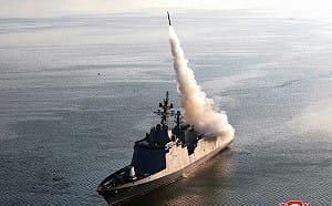 金正恩不給解釋嗎？北韓「崔賢號」一下水就射彈? 專家 : 看起來根本空殼子