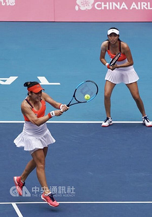 世大運網球女雙 詹詠然詹皓晴打進冠軍戰