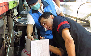 防氣爆！新北加強稽查夜市瓦斯桶使用情形