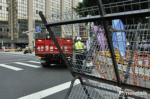 世大運閉幕維安  警方進駐 拒馬上街頭