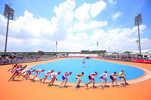 台灣英雄大遊行 估200人接受喝采