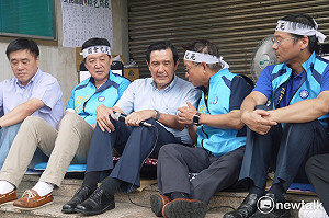 探望禁食立委 馬痛批民進黨「全面法西斯」