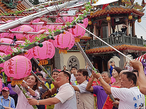 鬼門開！桃園水燈基隆中元祭登場