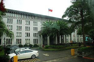 被轟重啓「金錢外交」  外交部這麼說