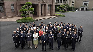 林內閣周四總辭  閣員打包、觀望心情不一