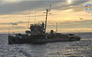 靶艦還沒打竟然自沉了! 不妨礙美菲「肩並肩」演習 實彈照射