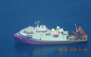 （影）中國科研船搭載「深海勇士」硬闖菲律賓北部水域 菲海巡強勢驅離