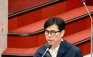 議會市政總質詢登場  陳其邁：高鐵高雄站規劃地下聯通道  