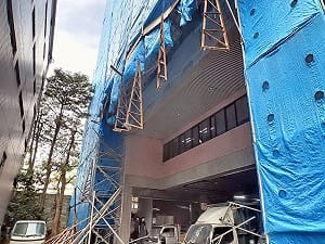 新北中和工地鷹架倒塌  2工人墜落受傷