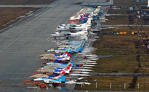 停滿閱兵軍機 俄庫賓卡空軍基地挨轟！烏無人機突襲750里內陸 重創多地