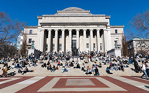 川普取消聯邦補助  哥倫比亞大學裁員180名研究人員   縮減多項研究計畫  