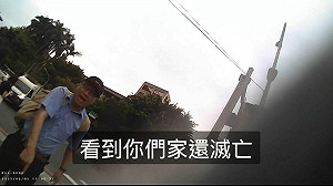 (影)「拔羅波」女志工又被辱罵威脅「要看到你們家滅亡」網轟:什麼黨就有什麼選民