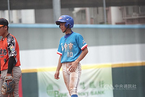 陽信盃台中隊長陳恩冠軍戰敲2安 當領頭羊奪打擊獎