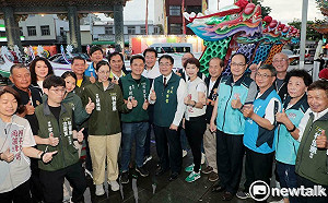 台南安平開台天后宮點燈祈福  為2025國際龍舟錦標賽揭開序幕