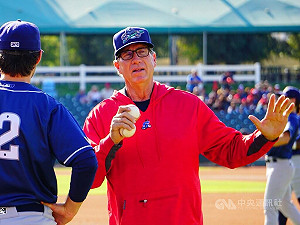 戈特功力傳授台灣小將  談棒球哲學「別記性太好」