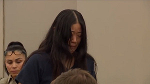 (影)「年度教師」性侵2小學生! 加州華裔女教師判30年監禁 上手銬公開懺悔