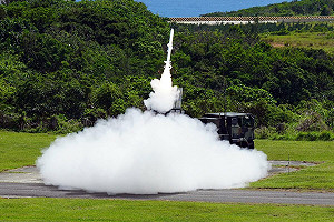 屏東九鵬今射「神弓」 陸射劍二3發全中