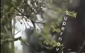 (影) 烏軍轟庫爾斯克河流渡口! 俄運輸隊遭重擊 多管火箭砲也被摧毀