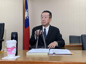 徐巧芯修法幫國軍加薪 顧立雄:條文明訂幫誰加薪、立法逾越行政權