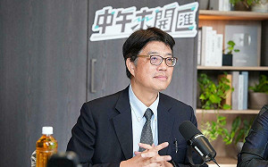 拿孫立方對比師大附中生 邱垂正：拿清朝的劍去斬明朝的官