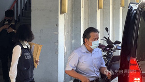 伍麗華罷免涉死亡連署 屏檢帶回藍書記長蕭榮明11人