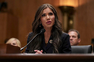 她學川普也要私人飛機? 美部長疑指示海岸警衛隊 編15億預算買新機