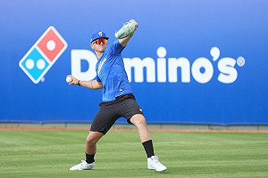 悍將新洋投布坎南牛棚練投 透露比較喜歡濕熱