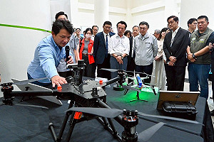 卓榮泰訪嘉義亞創中心 盼打造無人機國家隊拚400億產值