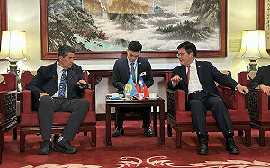 帛琉共和國惠恕仁總統率團來台國是訪問 林佳龍接機表誠摯歡迎