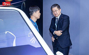 曾搶Switch面板訂單建功、群創最早建廠廠長…楊弘文接總座扛「不簡單任務」會續瘦身策略?