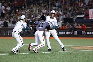 張政禹妨礙跑壘規則放腦中  笑稱找人「買犯」