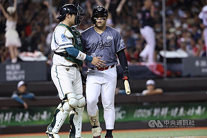 陳子豪因觸身球事件收恐嚇訊息 味全龍協助提告