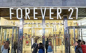 快時尚帝國崩塌!Forever21聲請破產 負債逾480億、關閉逾百門市裁700人