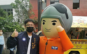 遭爆赴中考察買春還組「砲兵團」! 37歲政二代國民黨里長喬天鼎喊告