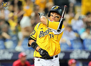 龍隊3轟成空響  許基宏驚天滿貫砲兄弟逆轉勝