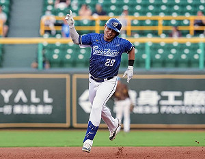 申皓瑋單場雙響砲  悍將18安中止客場6連敗