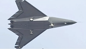 掛載PL-15、PL-17導彈! 疑似中國第六代戰機沈飛殲-50清晰照曝光