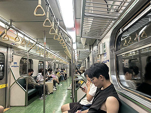 乘客嫌冷氣太冷飆罵車長!台鐵將擬定列車冷氣溫度指引