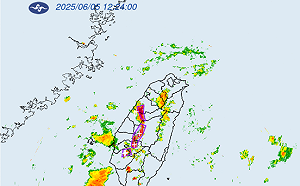 對流雲系發展旺盛！12縣市大雨特報 4縣市慎防大雷雨