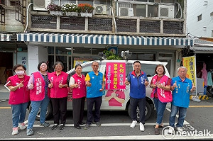 蔡育輝宣傳車前進大新營中正路  邀中正路戶長共拒中正路改名