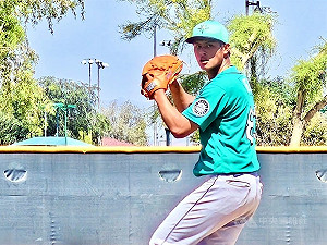 美職沈家羲中繼奪第2勝 柯敬賢連9場敲安