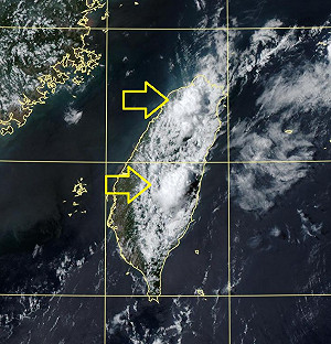 兩團雲很突出!鄭明典:午後對流發展天氣還會持續好幾天