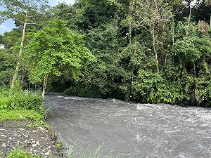 宜蘭安農溪泛舟橡皮艇翻覆 9人落水釀1死