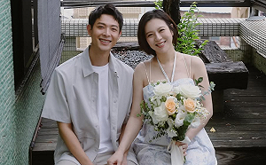 劉品言驚喜宣布「帶球嫁連晨翔」！大咖明星湧入祝褔：要幸福 